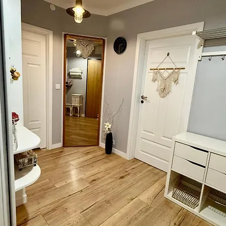 Exclusive Jacuzzi Penthouse With Garage Apartament Kraków